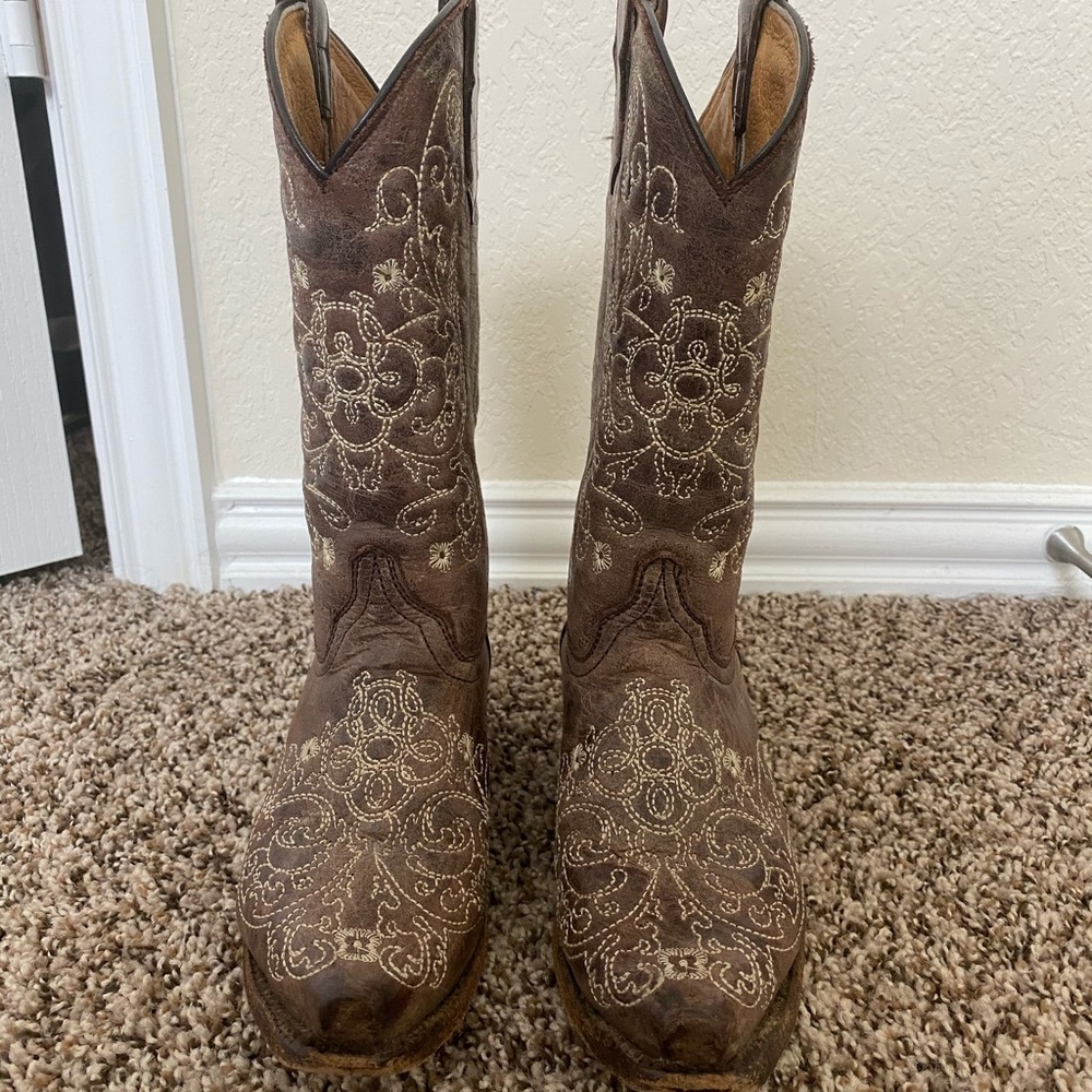 Corral Embroidered Western Boots